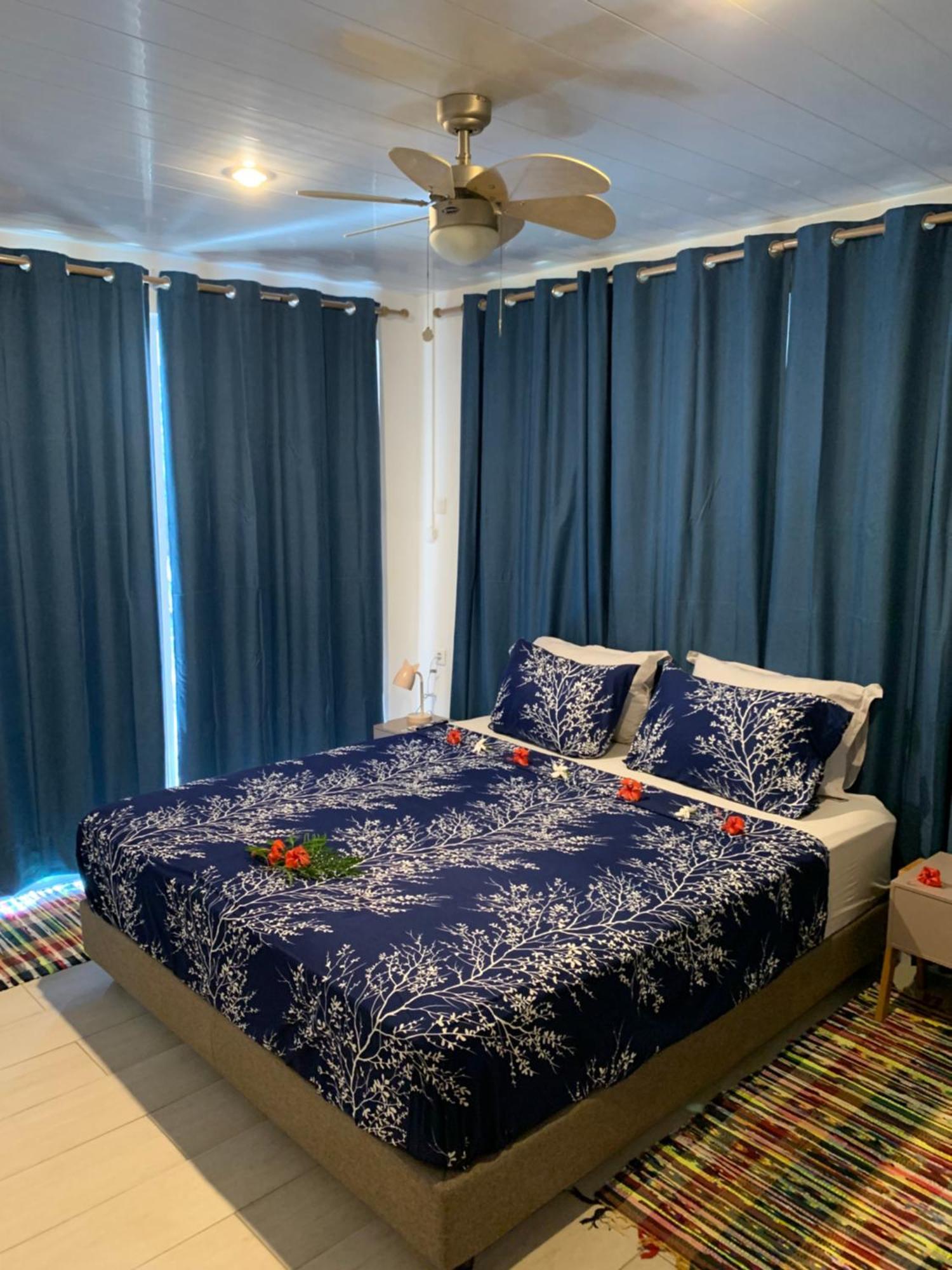 A Tomo Mai Homestay, Close To Airport, Private Bathroom Free Parking And Wifi With High Connection And Breakfast Optional 파페에테 외부 사진