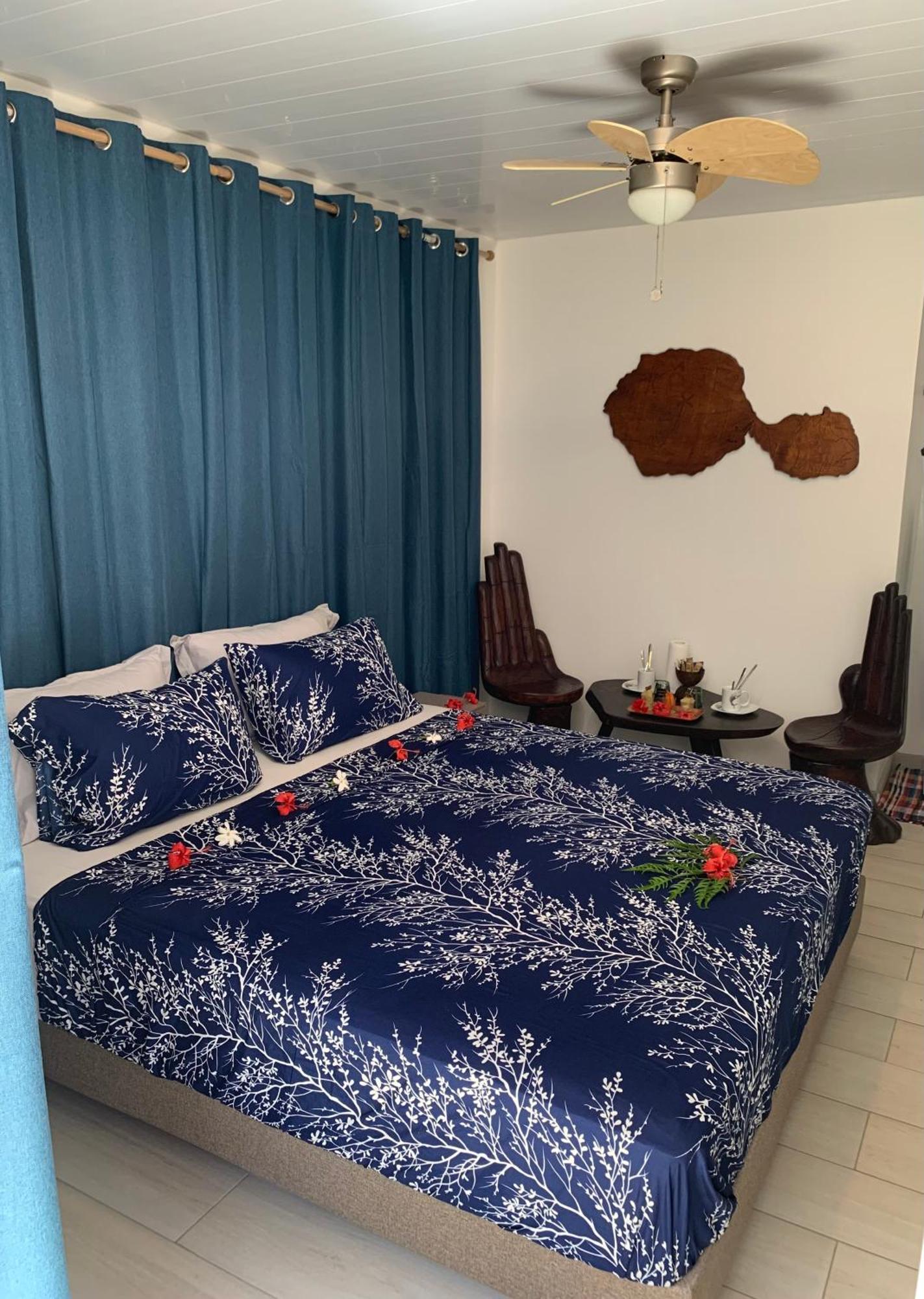 A Tomo Mai Homestay, Close To Airport, Private Bathroom Free Parking And Wifi With High Connection And Breakfast Optional 파페에테 외부 사진