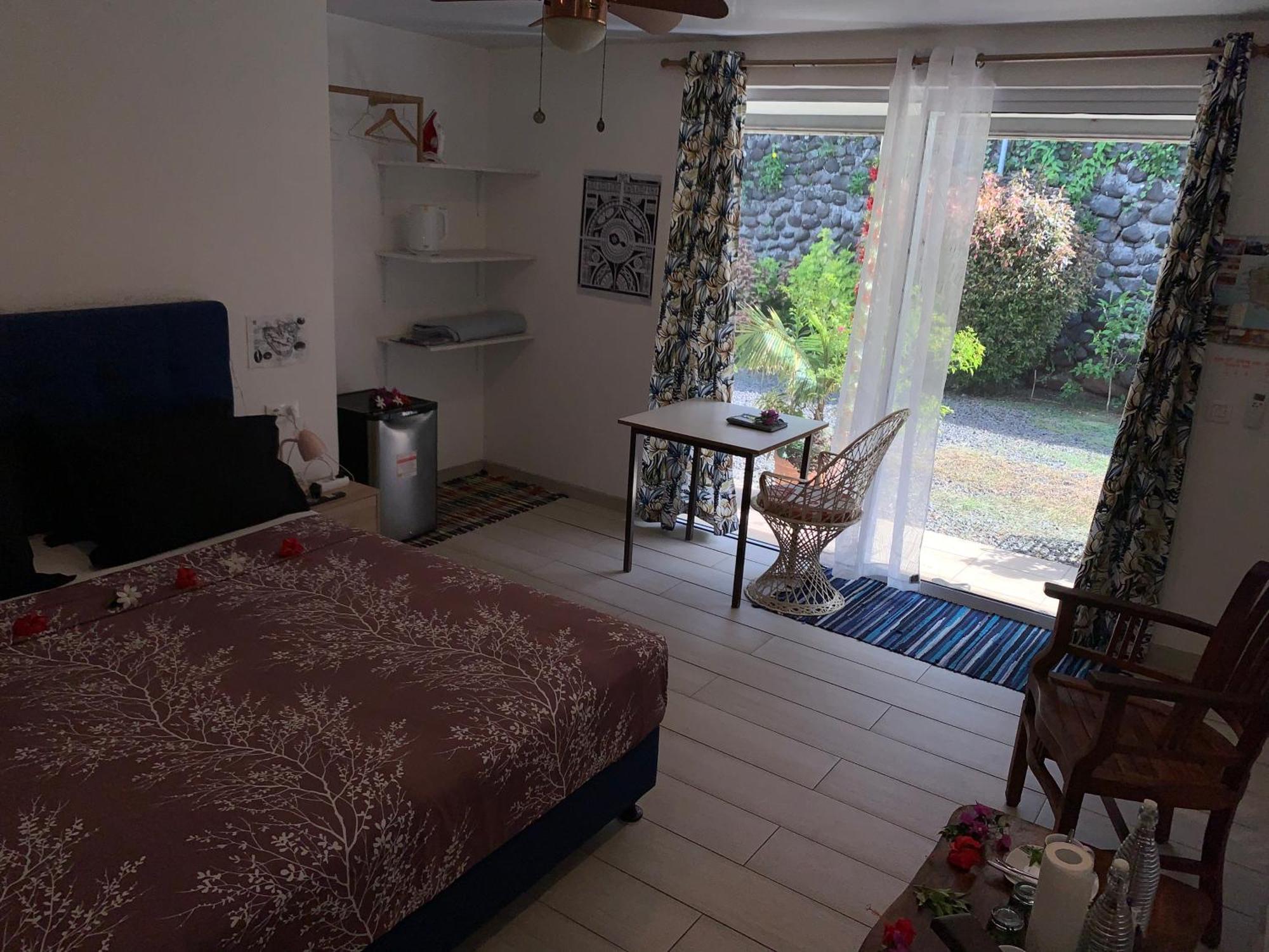A Tomo Mai Homestay, Close To Airport, Private Bathroom Free Parking And Wifi With High Connection And Breakfast Optional 파페에테 외부 사진