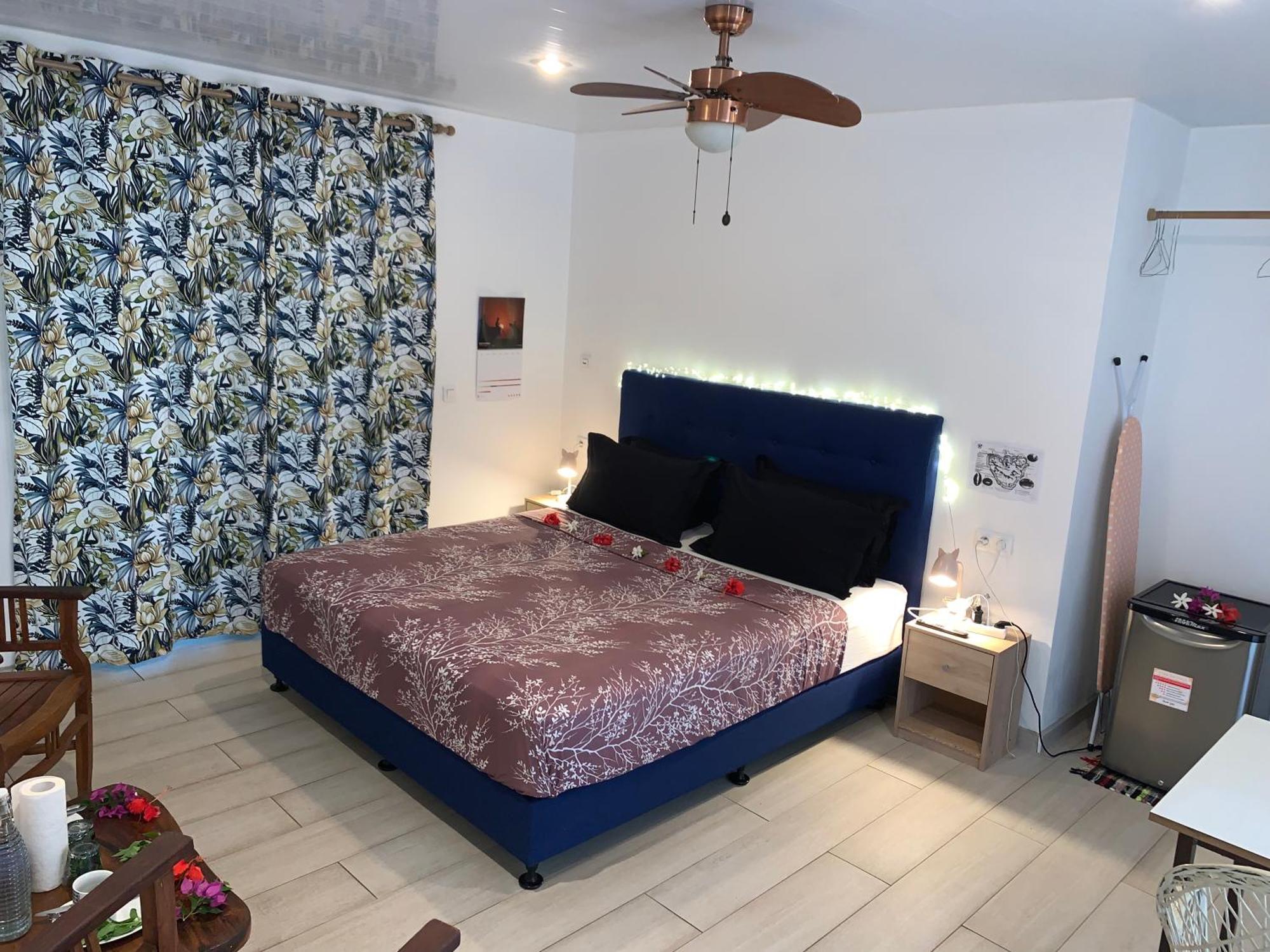 A Tomo Mai Homestay, Close To Airport, Private Bathroom Free Parking And Wifi With High Connection And Breakfast Optional 파페에테 외부 사진